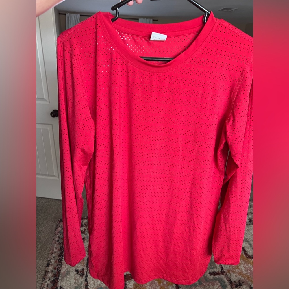 Zyia Chill long sleeve shirt - worn once!